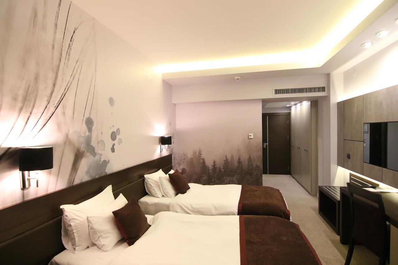 Queen'S Hotel - Zebra Centre Skopje Bilik gambar