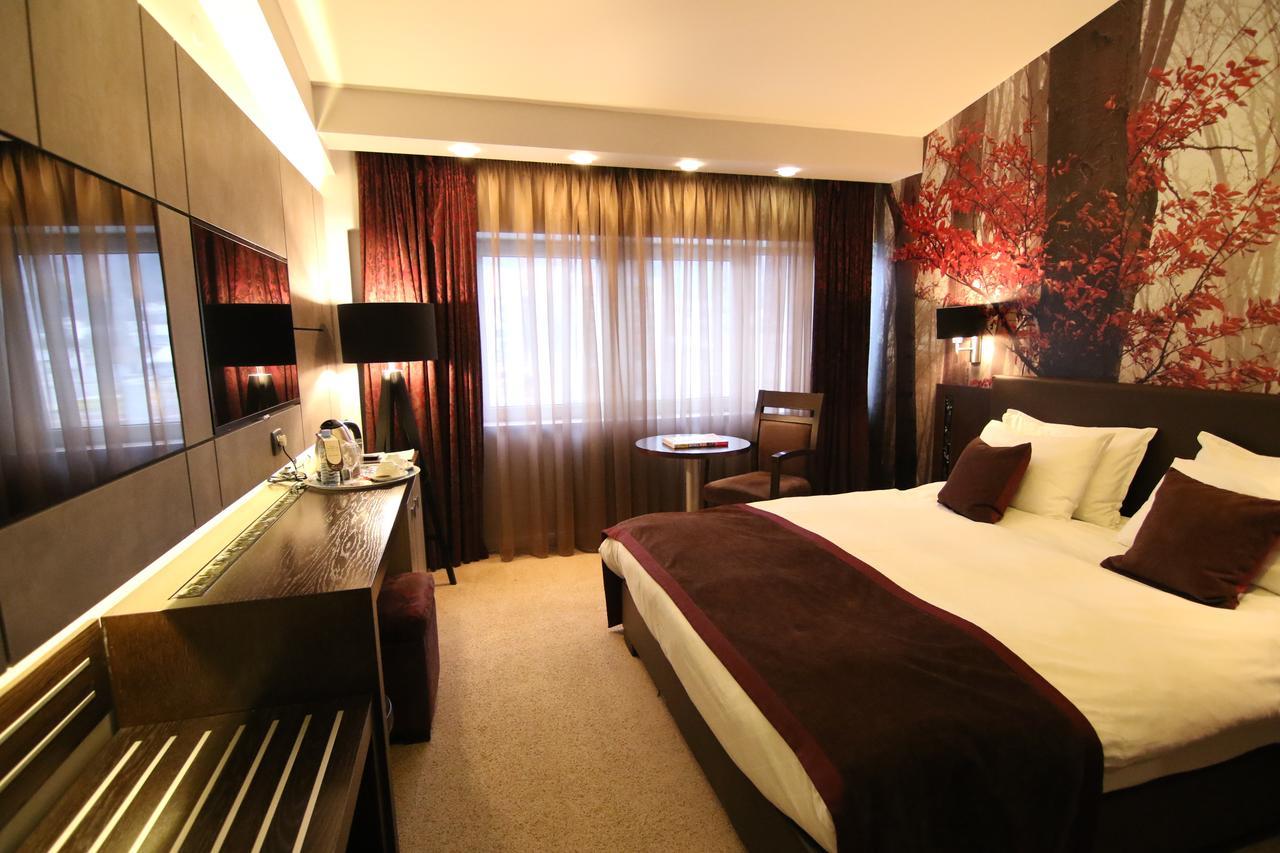 Queen'S Hotel - Zebra Centre Skopje Bilik gambar